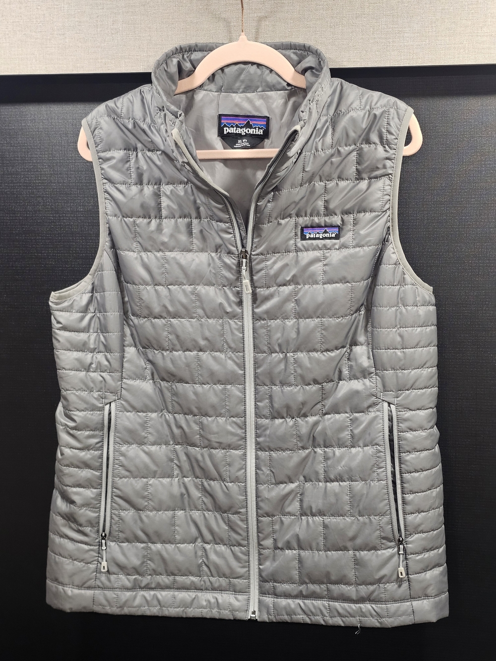 Patagonia Women’s Nano Puff PrimaLoft Insulated Vest Gray XL
